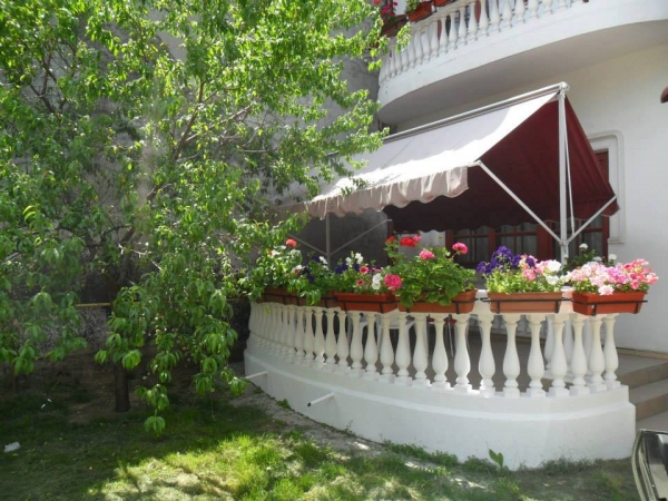Azil batrani Perfect Residence