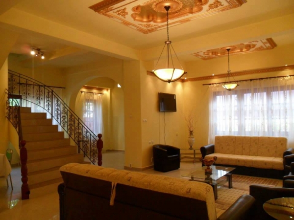 Azil batrani Perfect Residence