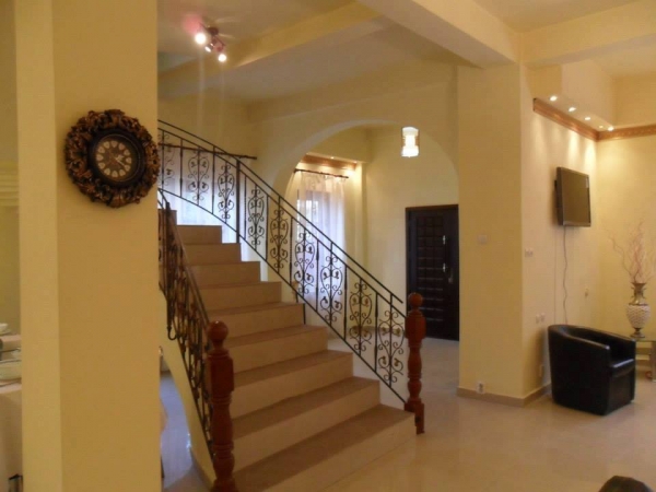 Azil batrani Perfect Residence