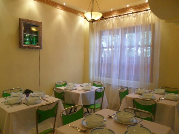 Azil batrani Perfect Residence